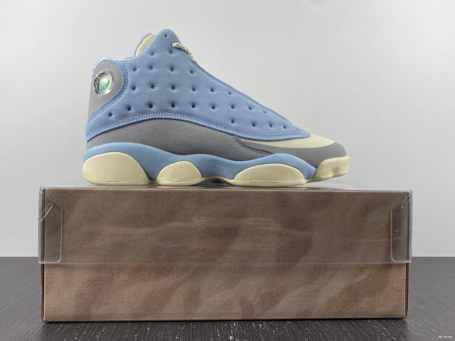 DX5763 Jordan X 100 13 SoleFly 1009